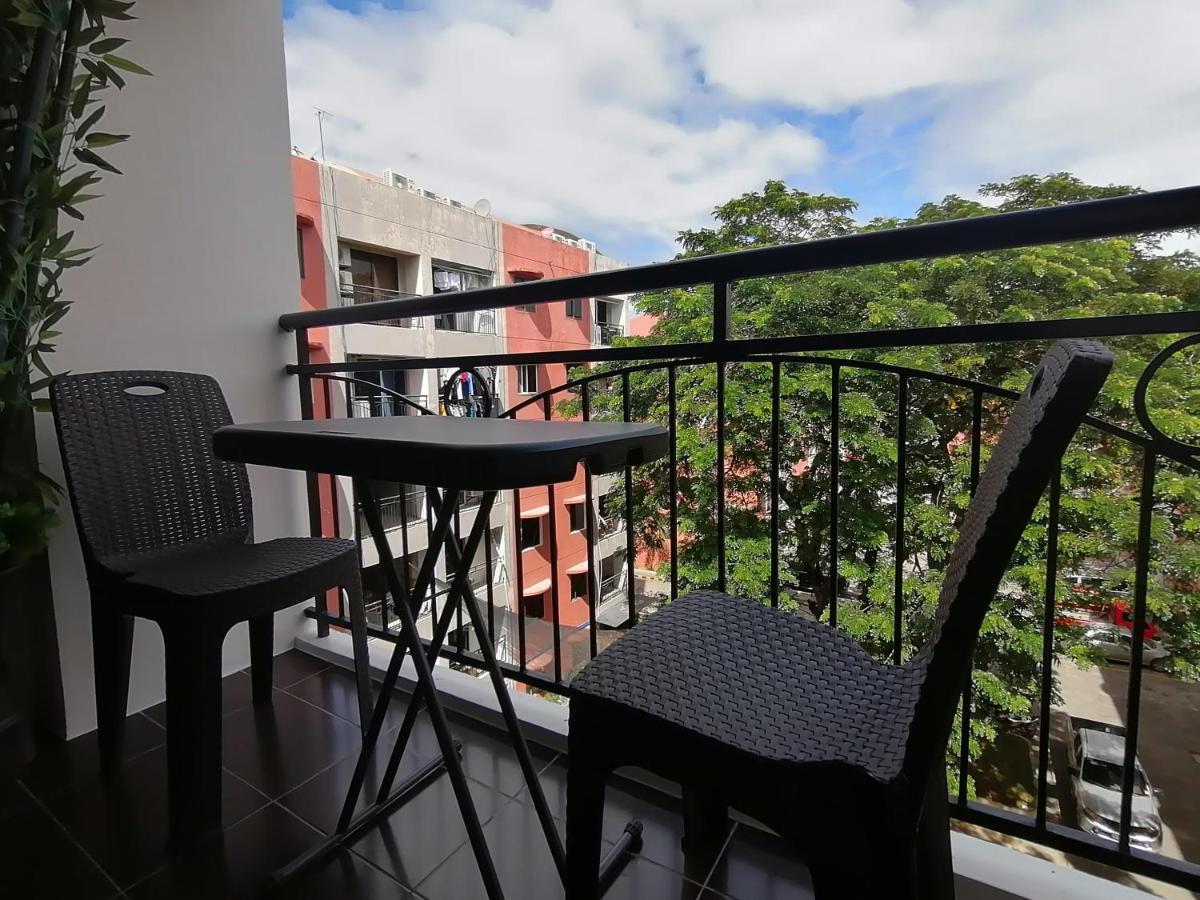 Condo Azur Suites E507 Near Airport, Netflix, Stylish, Cozy With Swimming Pool Đảo Mactan Ngoại thất bức ảnh